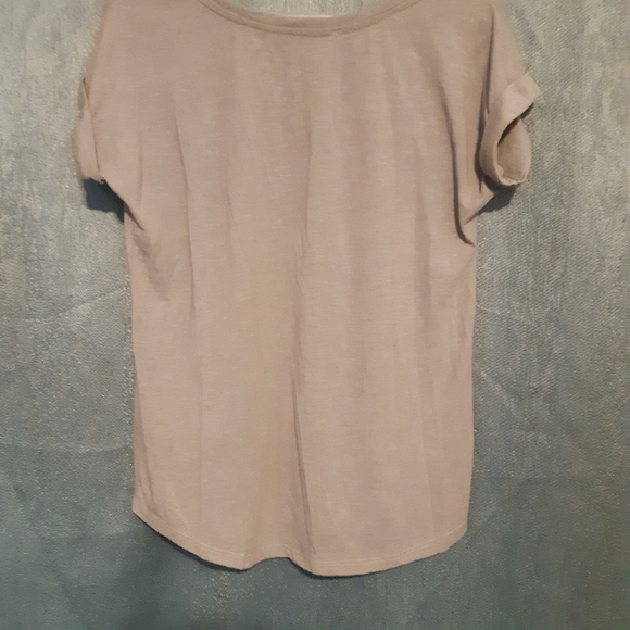 LOOK - Picture 2 of 2